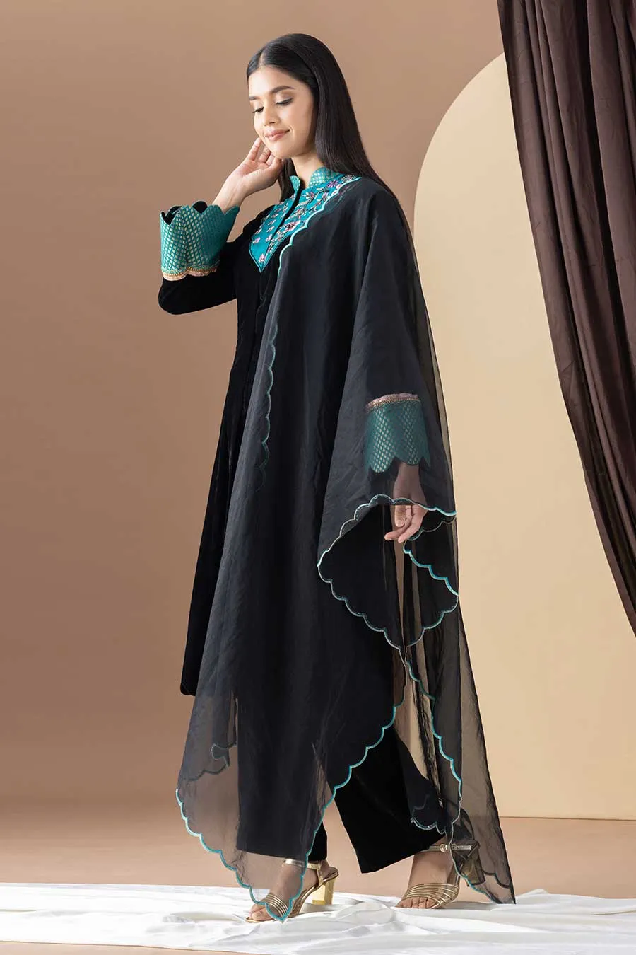 Black Embroidered Kalidar Kurta Set