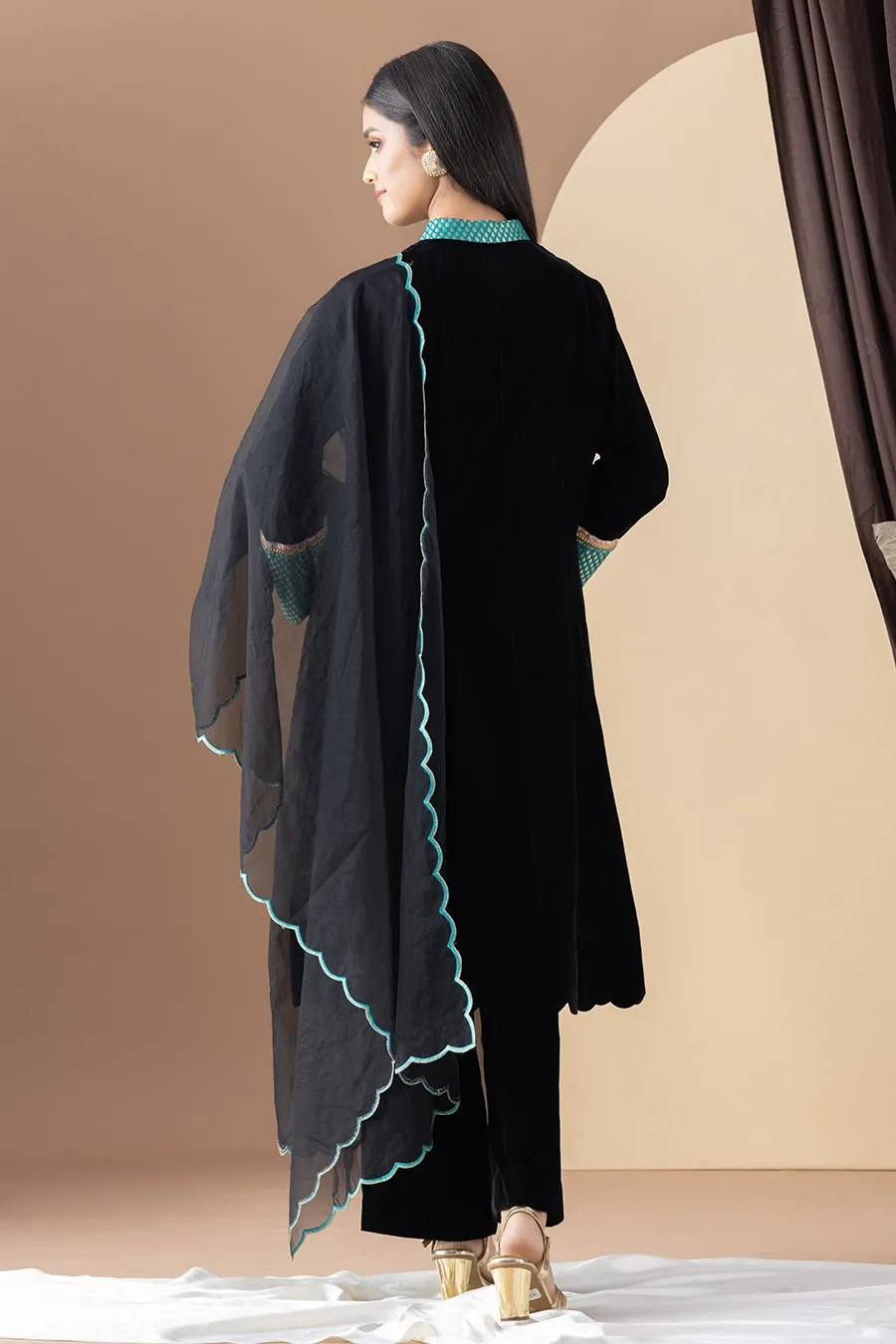 Black Embroidered Kalidar Kurta Set